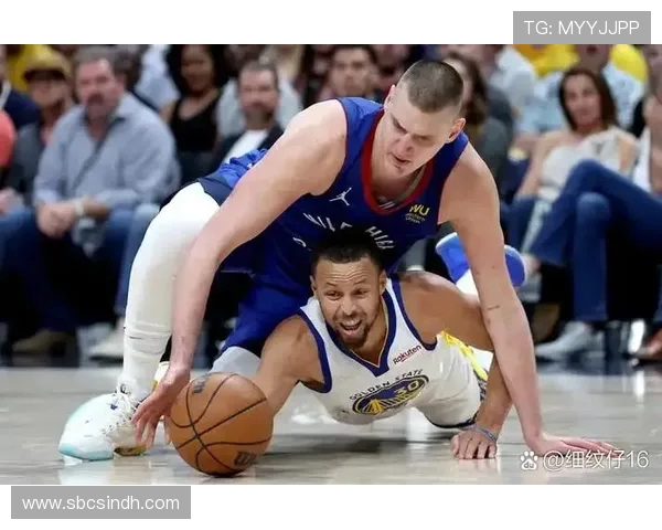 爵士客场鏖战掘金双方火力全开上演高强度攻防大战