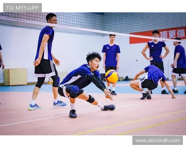 深圳排球队技术解析:从基本功到战术运用的全面剖析与提升策略 深圳排球队技术解析:从基本功到战术运用的全面剖析与提升策略