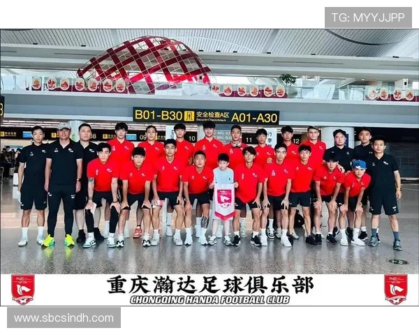 重庆足球队荣登足球状态排行榜第十位展现强劲实力与潜力 重庆足球队荣登足球状态排行榜第十位展现强劲实力与潜力