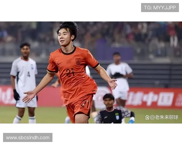 韦世豪：从青年才俊到中国足球新星的崛起与挑战