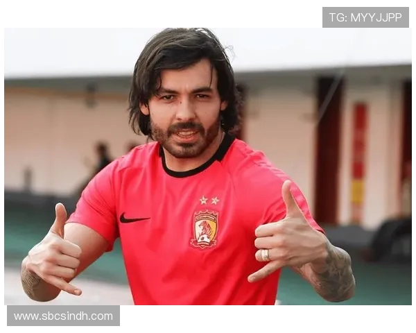 R马与高拉特的巅峰对决谁将成为中超赛场的传奇之星